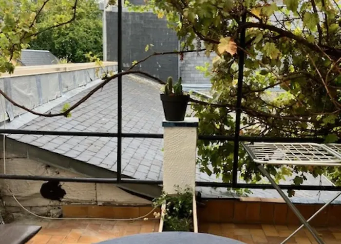 Charming T2 Near Of *